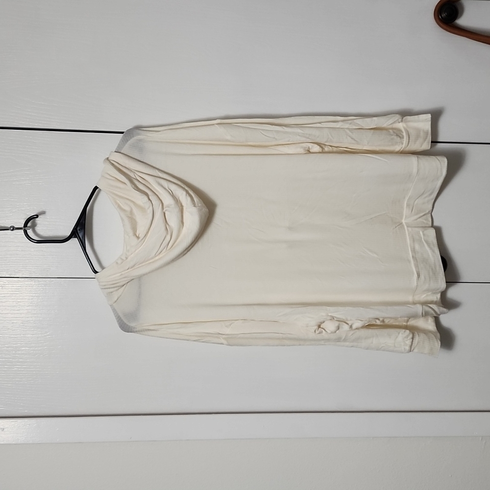 Fabletics pullover - Picture 3 of 5